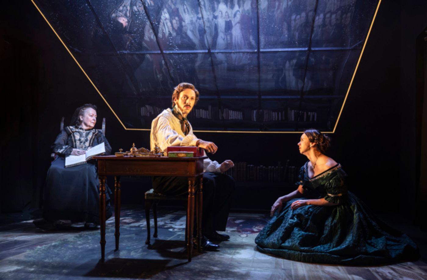 Review: VICTORIA: A QUEEN UNBOUND, Watermill Theatre  Image
