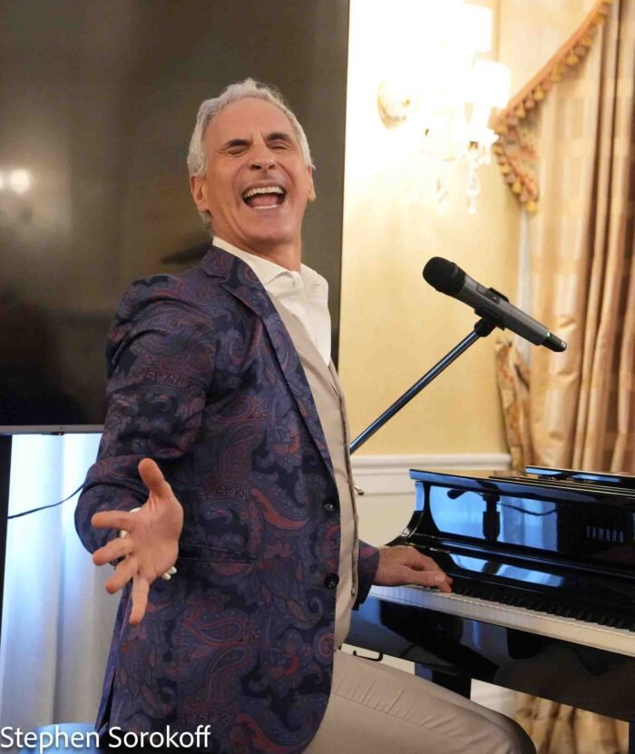 Review: Mark Nadler Turns up the Volume at the Dutch Treat Club Image