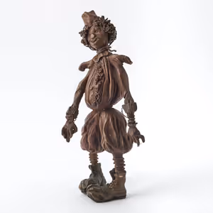Tony Walton (1934-2002)
Michael Jackson Costume Sculpture "The Wiz"
Bronze
12 1/2 x 6 x 3 1/2 inches
Unsigned @ BroadwayWorld Tony Walton (1934-2002)
Michael Jackson Costume Sculpture "The Wiz"
Bronze
12 1/2 x 6 Photo