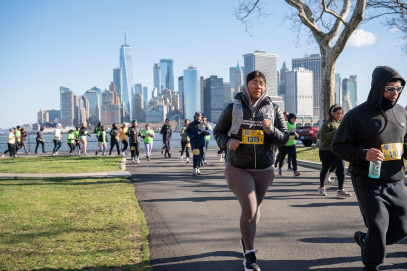 Photos: NYCRUNS Spring Fling 5K Raises $95,227 for Broadway Cares  Image