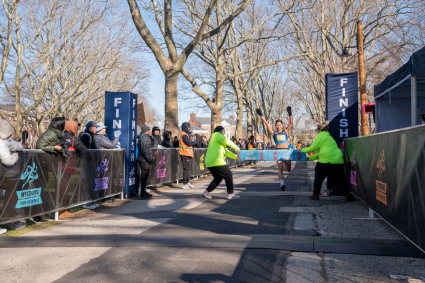 Photos: NYCRUNS Spring Fling 5K Raises $95,227 for Broadway Cares  Image