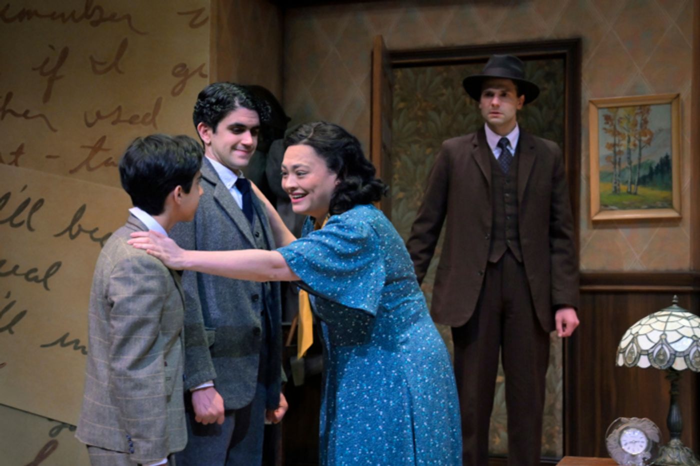 Photos: First Look at Neil Simon's LOST IN YONKERS at Center REP  Image