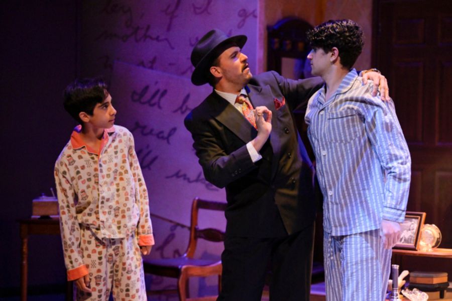 Photos: First Look at Neil Simon's LOST IN YONKERS at Center REP Image