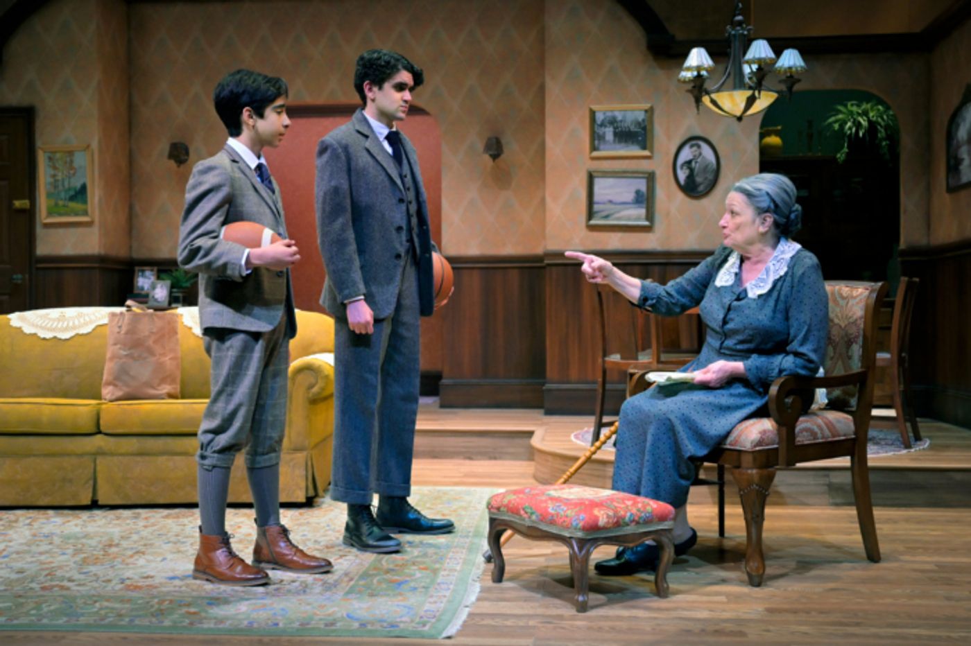 Photos: First Look at Neil Simon's LOST IN YONKERS at Center REP  Image