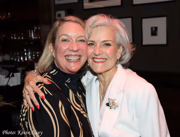 Carolyn Montgomery, Karen Mason Photo