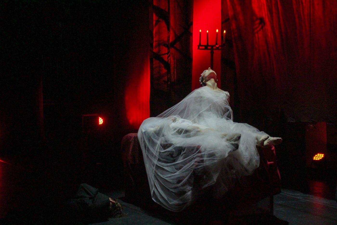 Review: TWILIGHT TO YOUR ETERNITY, by Ballet Del'Art at Forum De Liege Review: TWILIGHT TO YOUR ETERNITY, by Ballet Del'Art at Forum De Liege Image