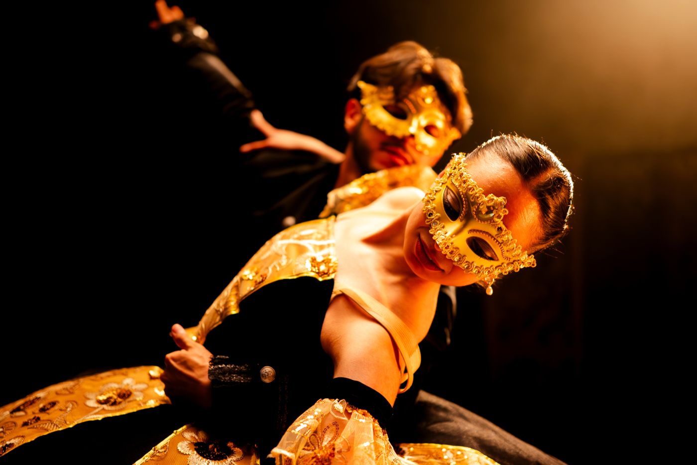 Review: TWILIGHT TO YOUR ETERNITY, by Ballet Del'Art at Forum De Liege  Image