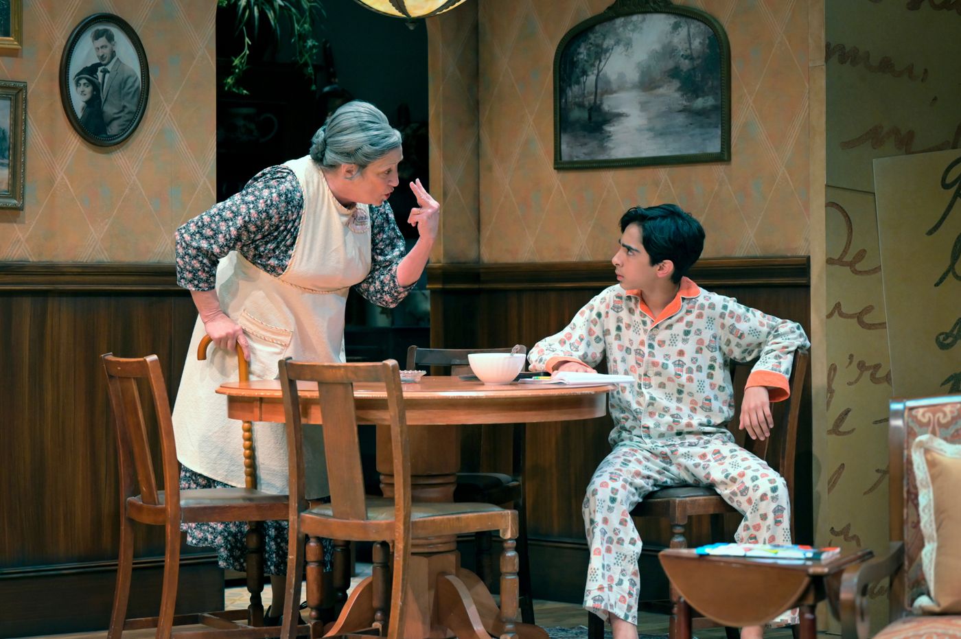 Review: LOST IN YONKERS at Center Rep  Image