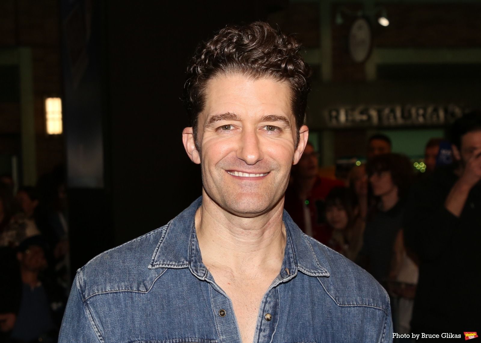 Photos: Matthew Morrison Greets Fans After First Performance in JUST IN TIME — photo 2 of 10