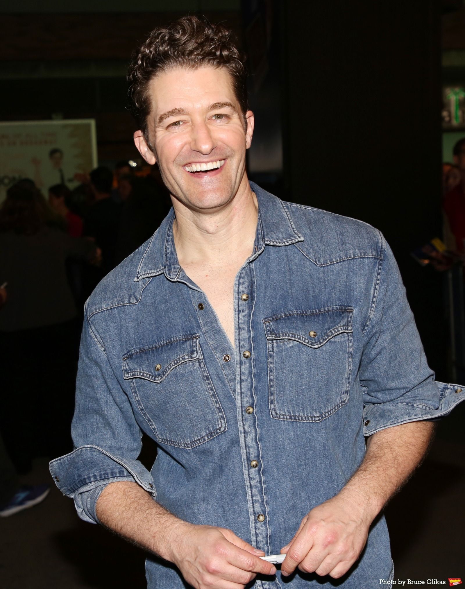 Photos: Matthew Morrison Greets Fans After First Performance in JUST IN TIME — photo 3 of 10
