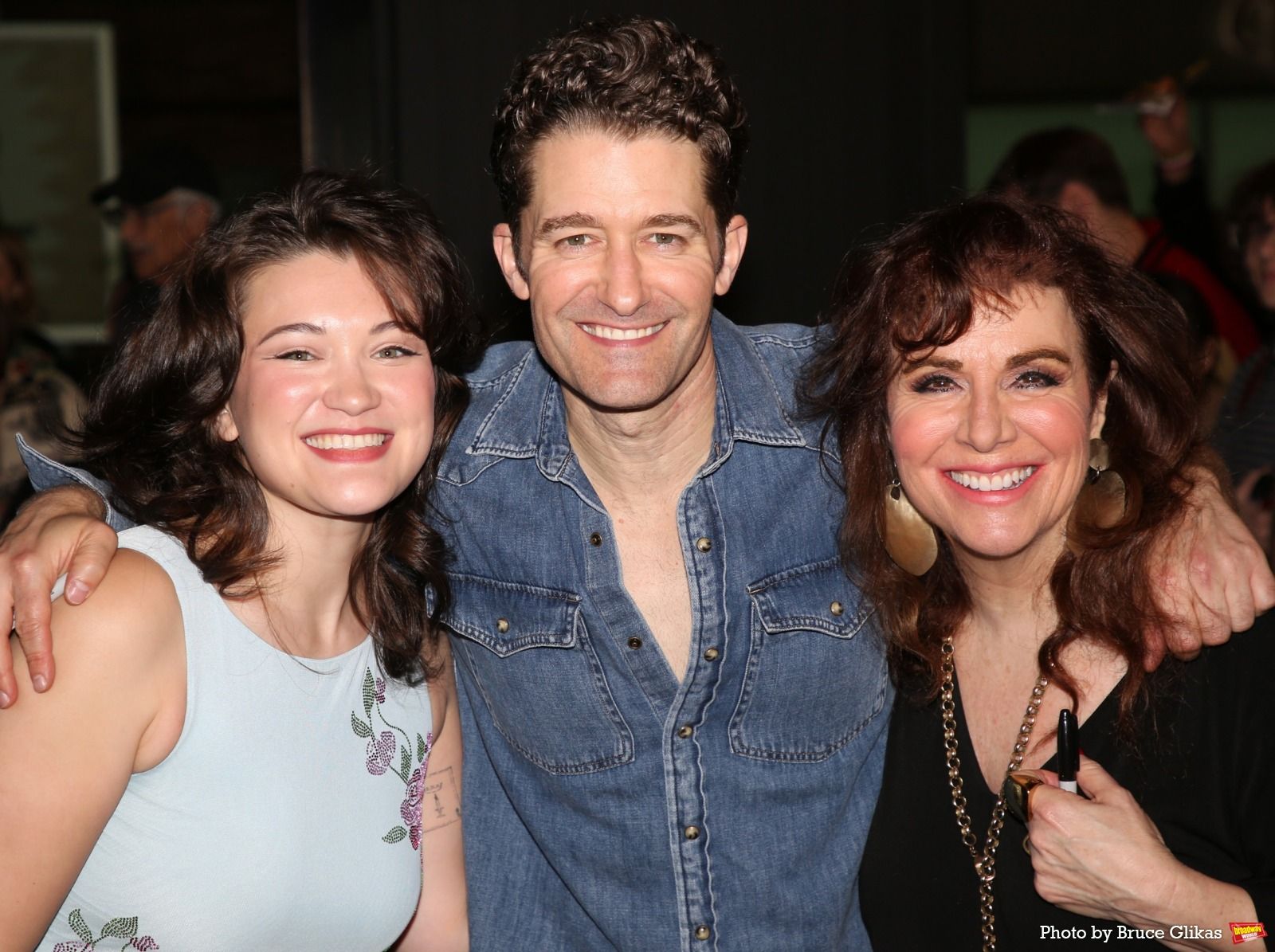 Photos: Matthew Morrison Greets Fans After First Performance in JUST IN TIME — photo 1 of 10