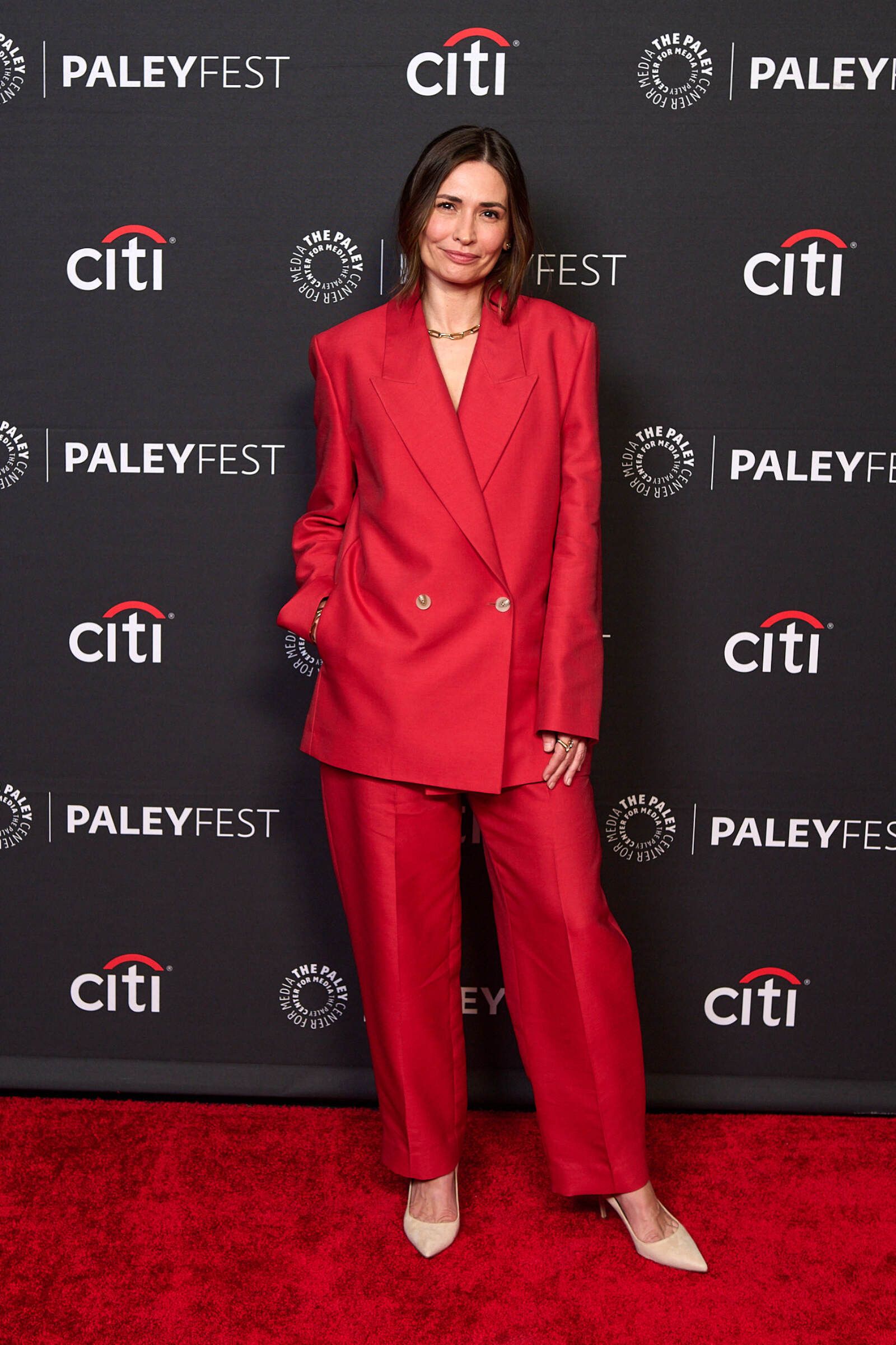 Photos: PaleyFest LA 2026 Kicks Off with Apple TV PLURIBUS Panel — photo 9 of 41