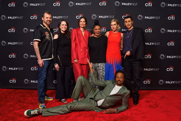 Gordon Smith, Jenn Carroll, Karolina Wydra, Yvette Nicole Brown, Rhea Seehorn… Photo