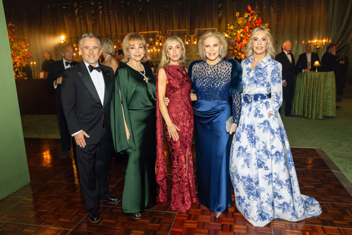 Ghislain d'Humieres, Kelly Williams, Josephine Kalisman, Audrey Gruss and Sue Hostetler at 