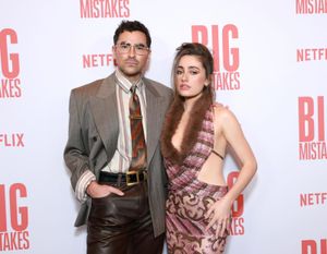 Dan Levy and Rachel Sennott  Photo