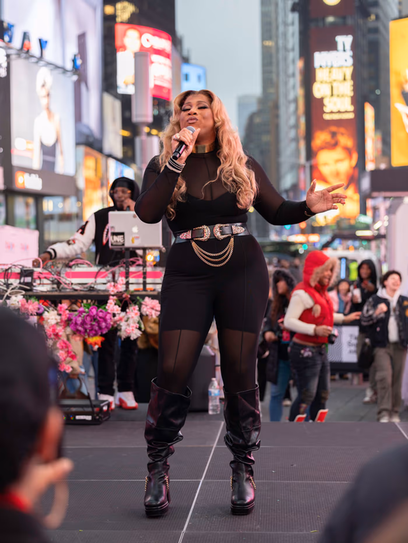 Photos: Times Square Trans Day of Visibility Showcase Led by Drag Star Lana Jarae  Image