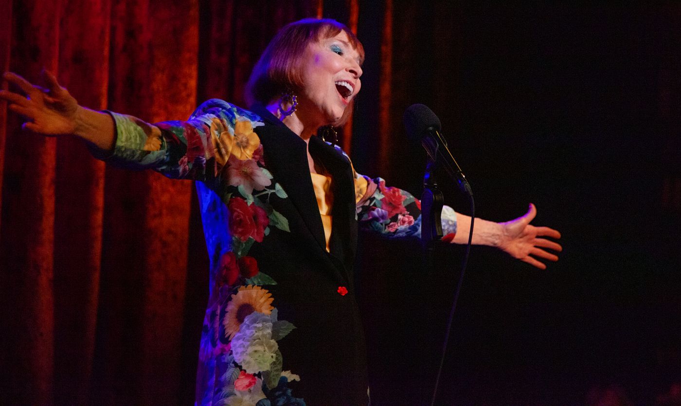 Review: Karen Akers' COME WITH ME TO PARIS! at Birdland Très Magnifique Review: Karen Akers' COME WITH ME TO PARIS! at Birdland Très Magnifique Image