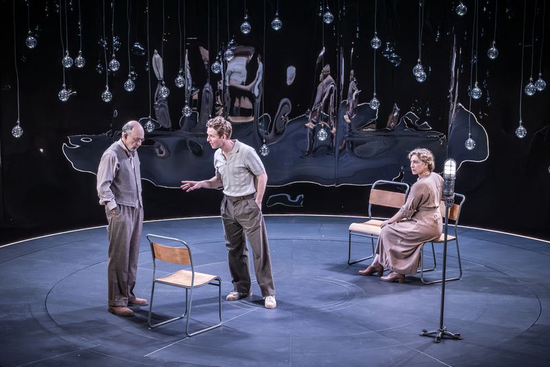 Review: COPENHAGEN, Hampstead Theatre Image
