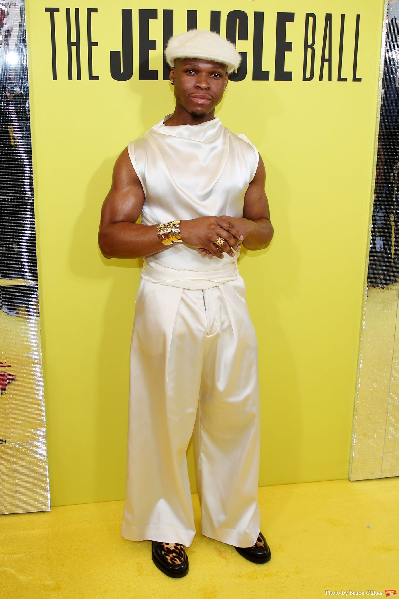 Photos: All the Best Opening Night Looks from The Cast of CATS: THE JELLICLE BALL Photos: All the Best Opening Night Looks from The Cast of CATS: THE JELLICLE BALL Image