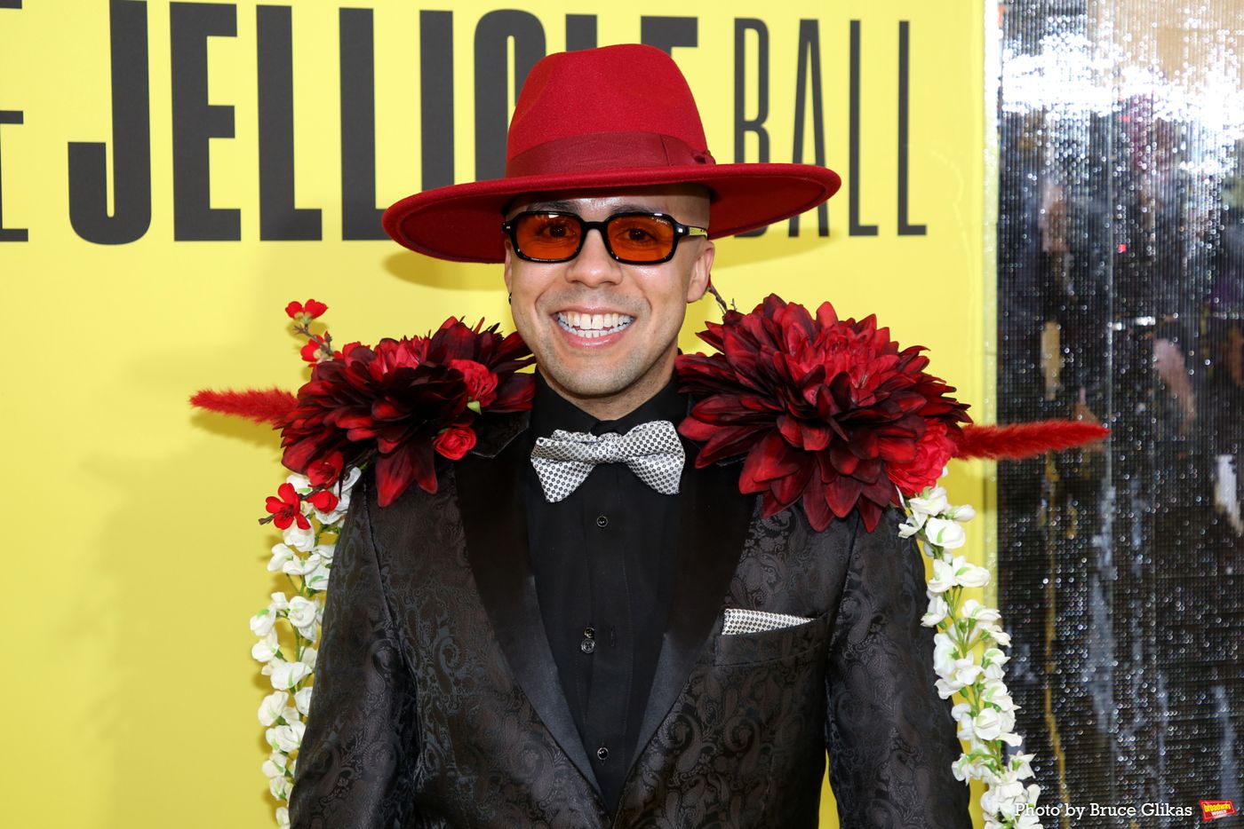 Photos: All the Best Opening Night Looks from The Cast of CATS: THE JELLICLE BALL Photos: All the Best Opening Night Looks from The Cast of CATS: THE JELLICLE BALL Image