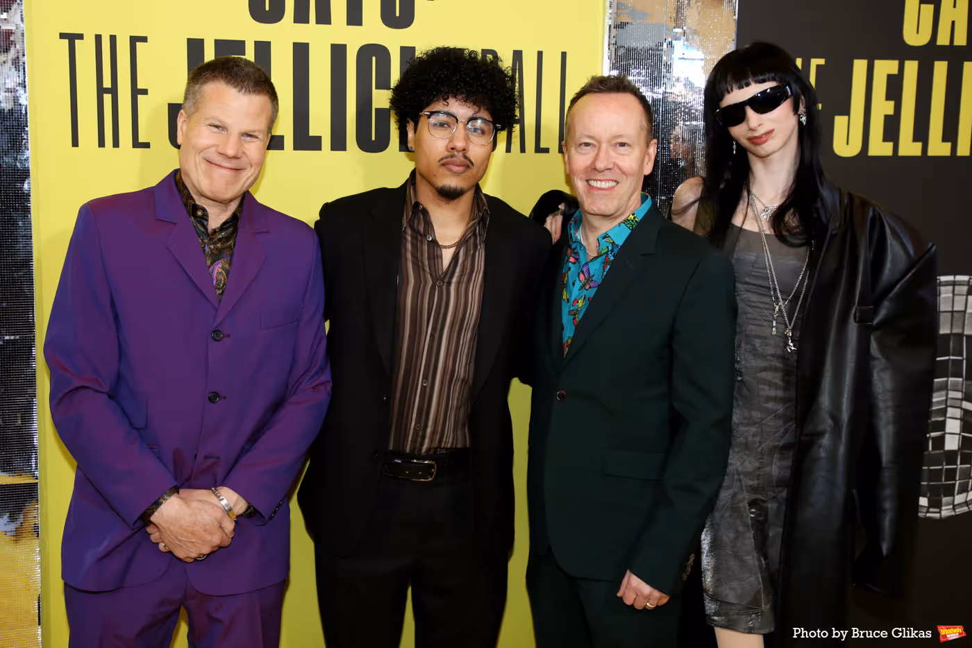 Photos: All the Best Opening Night Looks from The Cast of CATS: THE JELLICLE BALL Photos: All the Best Opening Night Looks from The Cast of CATS: THE JELLICLE BALL Image