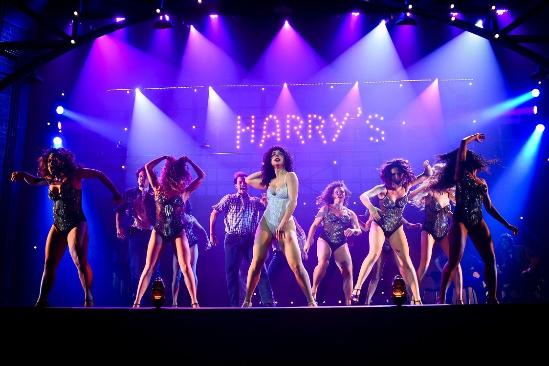 FLASHDANCE – O MUSICAL Brings Dance, Dreams, and ’80s Energy to São Paulo  Image