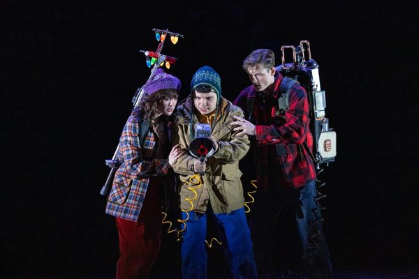  Shea Grant (Joyce Maldonado), Juan Carlos (Bob Newby), Matthew Erick White (James Ho Photo