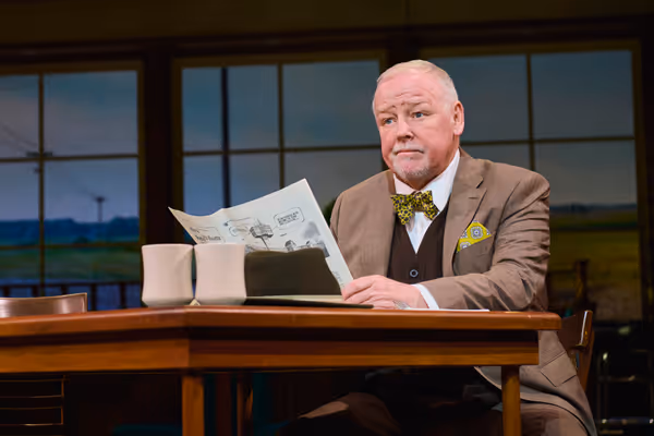 Les Dennis Photo