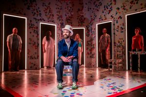 Tom England and company @ BroadwayWorld Tom England and company Photo