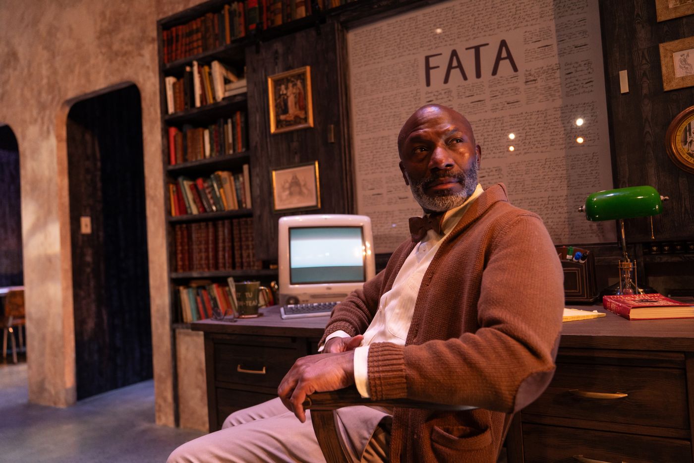 Review: Vertigo Theatre’s A KILLING SNOW brings chills and thrills to Calgary audiences  Image