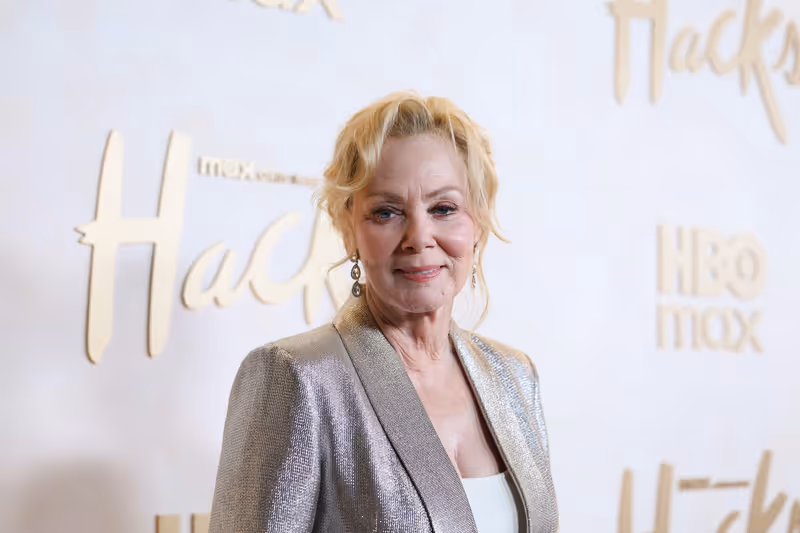 Photos: Jean Smart, Hannah Einbinder, & More Attend HACKS Season 5 Premiere — photo 15 of 29