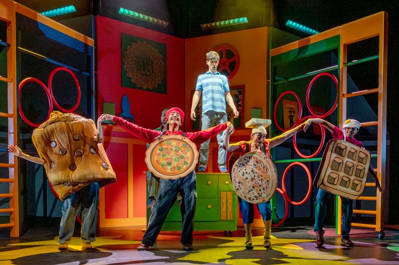Photos: PLANET OMAR World Premiere at Leeds Playhouse — photo 18 of 19