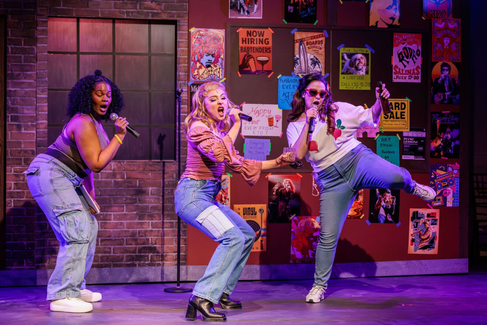 Photos: THE BODYGUARD: THE MUSICAL at OFC Creations Theatre Center — photo 1 of 10
