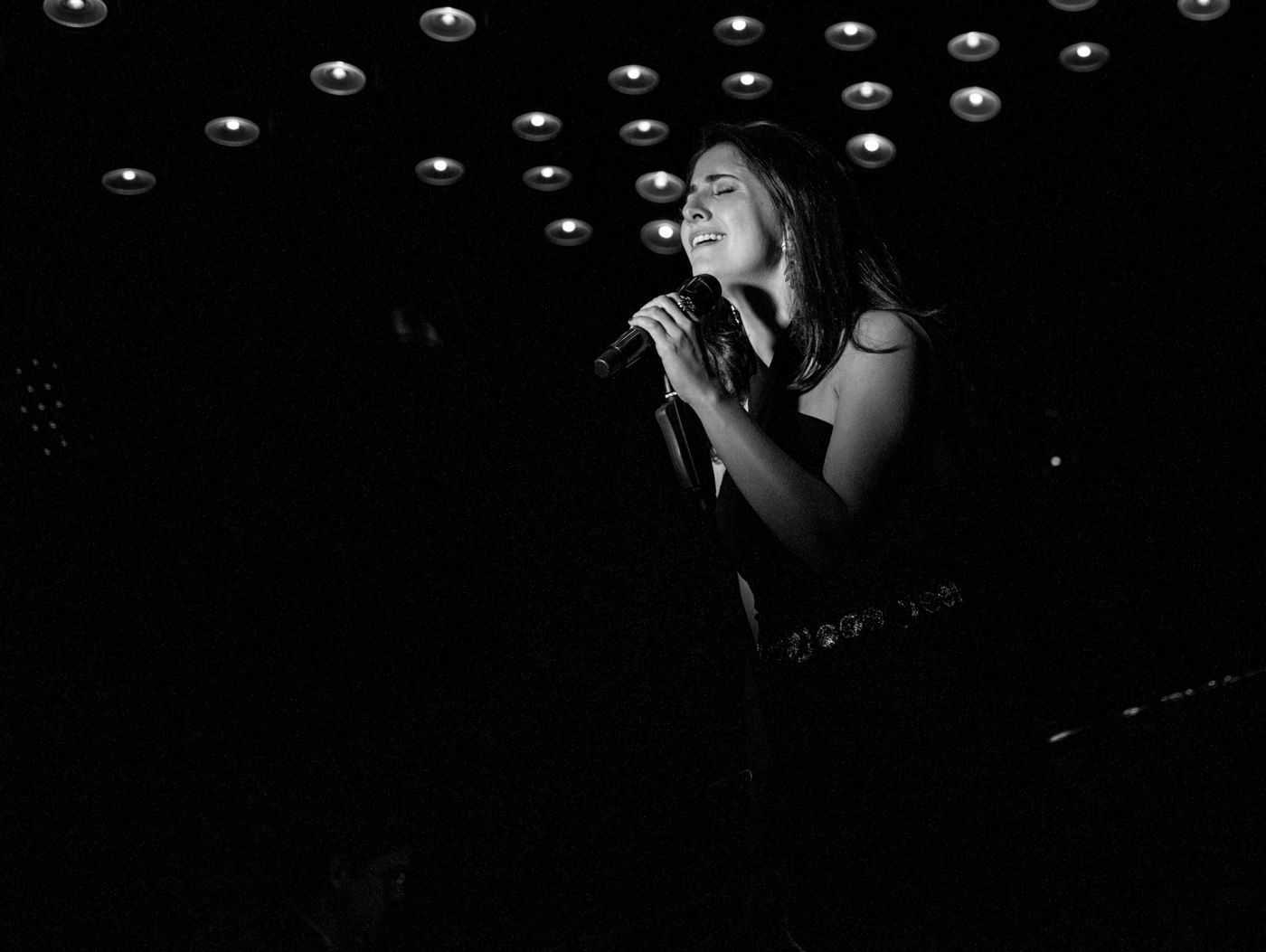 Photos: Marina Pires Premieres THE PROTEAN POET at The Laurie Beechman  Image