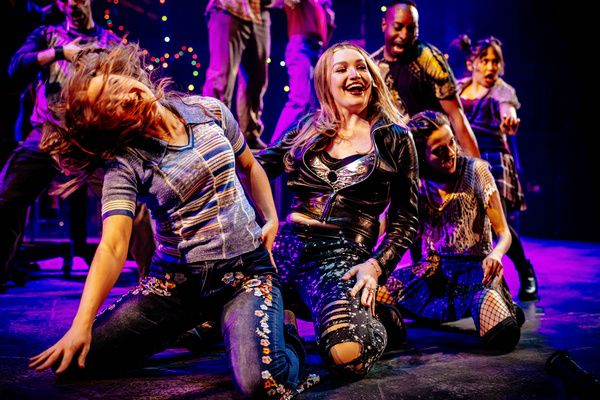 Photos: First Look At RENT at the Encore — photo 25 of 27
