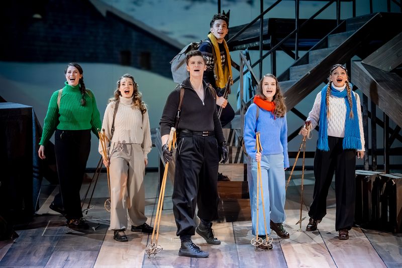 Photos: SCHOLL - Die Knospe Der Weißen Rose at Theater Magdeburg — photo 1 of 13