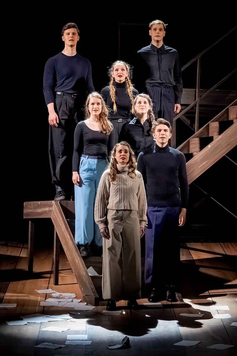 Photos: SCHOLL - Die Knospe Der Weißen Rose at Theater Magdeburg — photo 13 of 13
