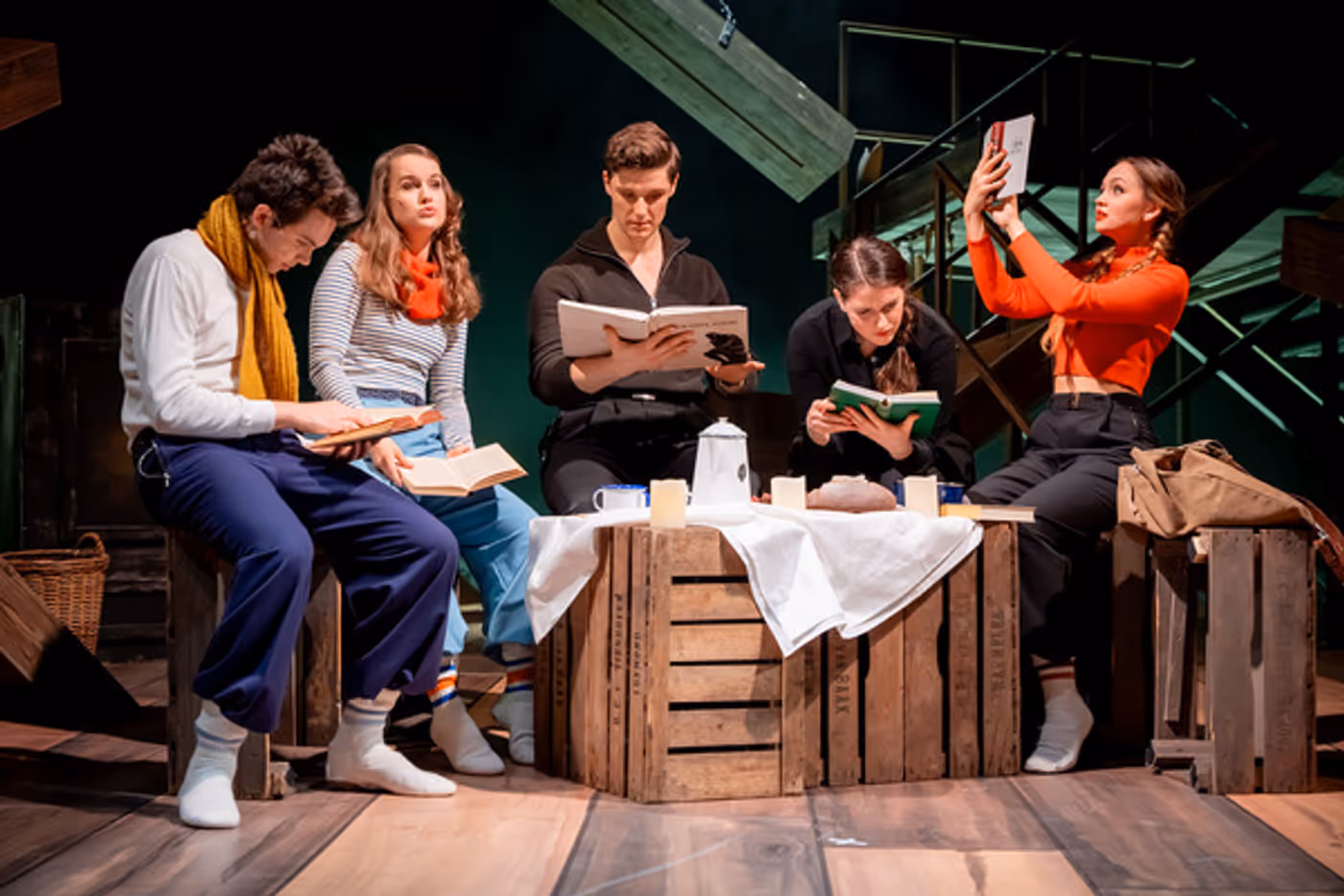 Photos: SCHOLL - Die Knospe Der Weißen Rose at Theater Magdeburg  Image