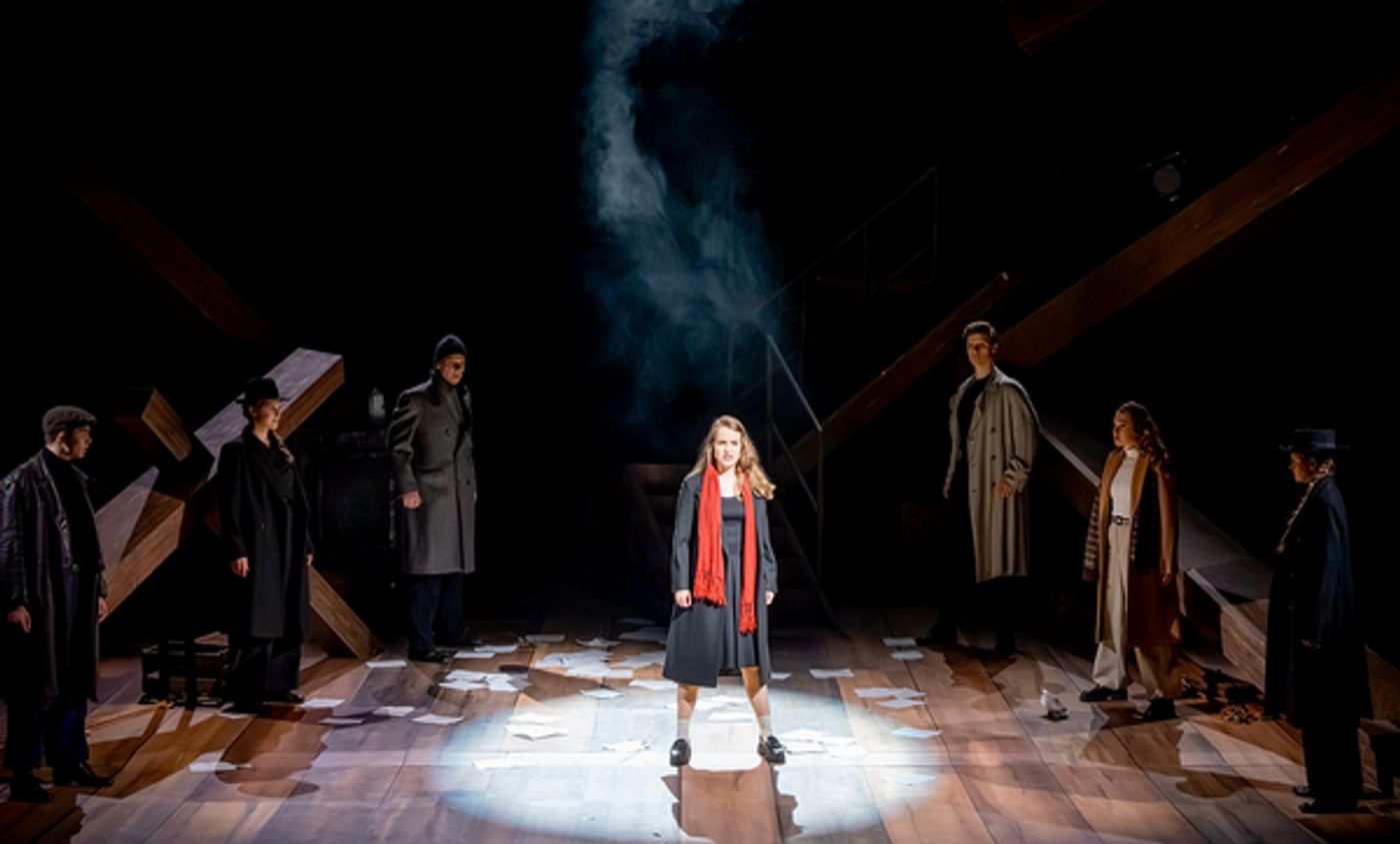 Photos: SCHOLL - Die Knospe Der Weißen Rose at Theater Magdeburg  Image