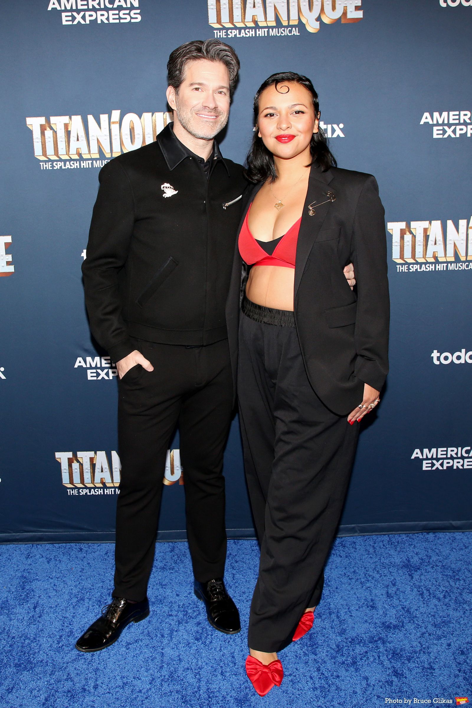 Photos: TITANIQUE Company Walks the Red Carpet on Opening Night — photo 19 of 54