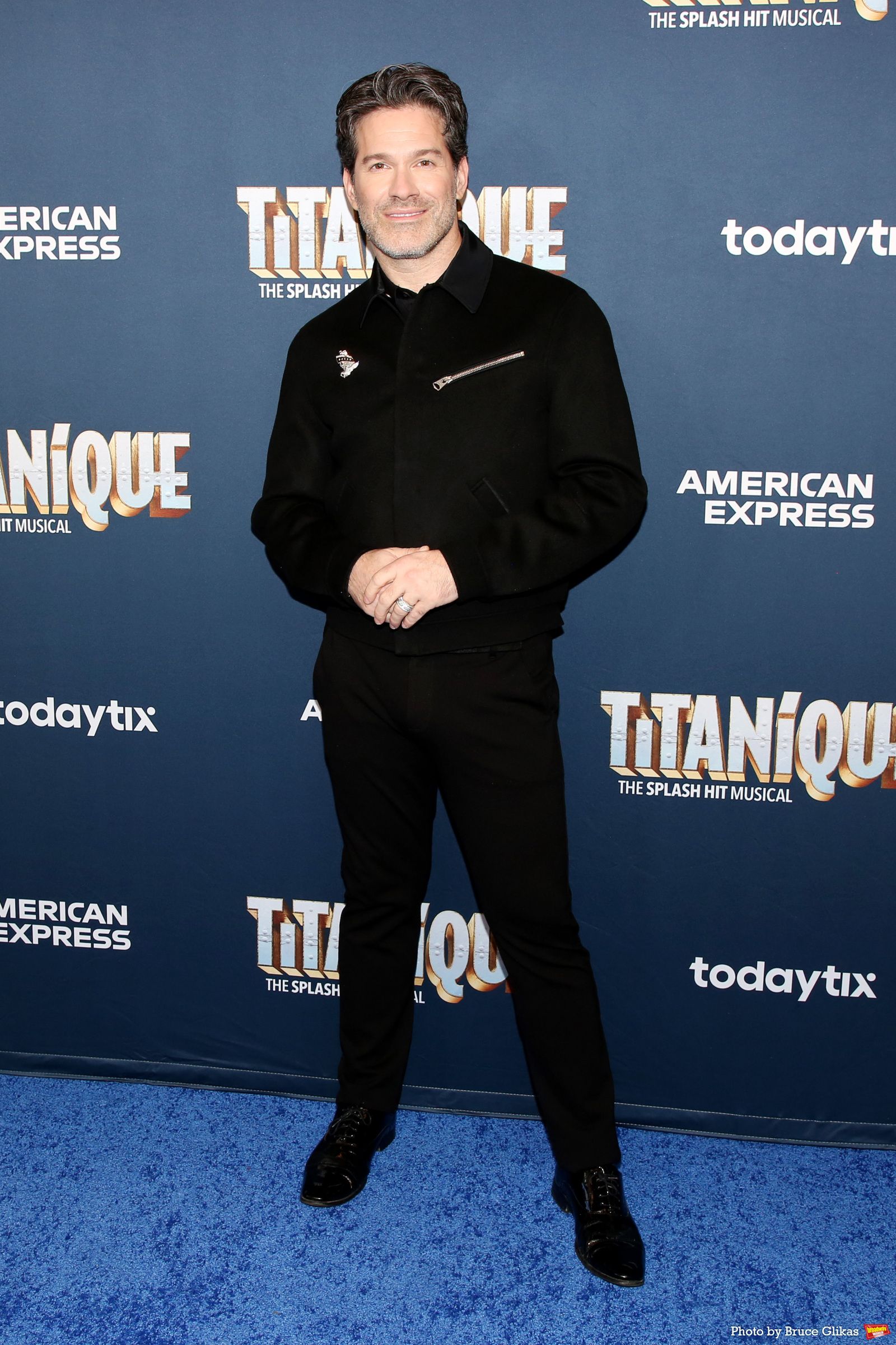 Photos: TITANIQUE Company Walks the Red Carpet on Opening Night — photo 21 of 54
