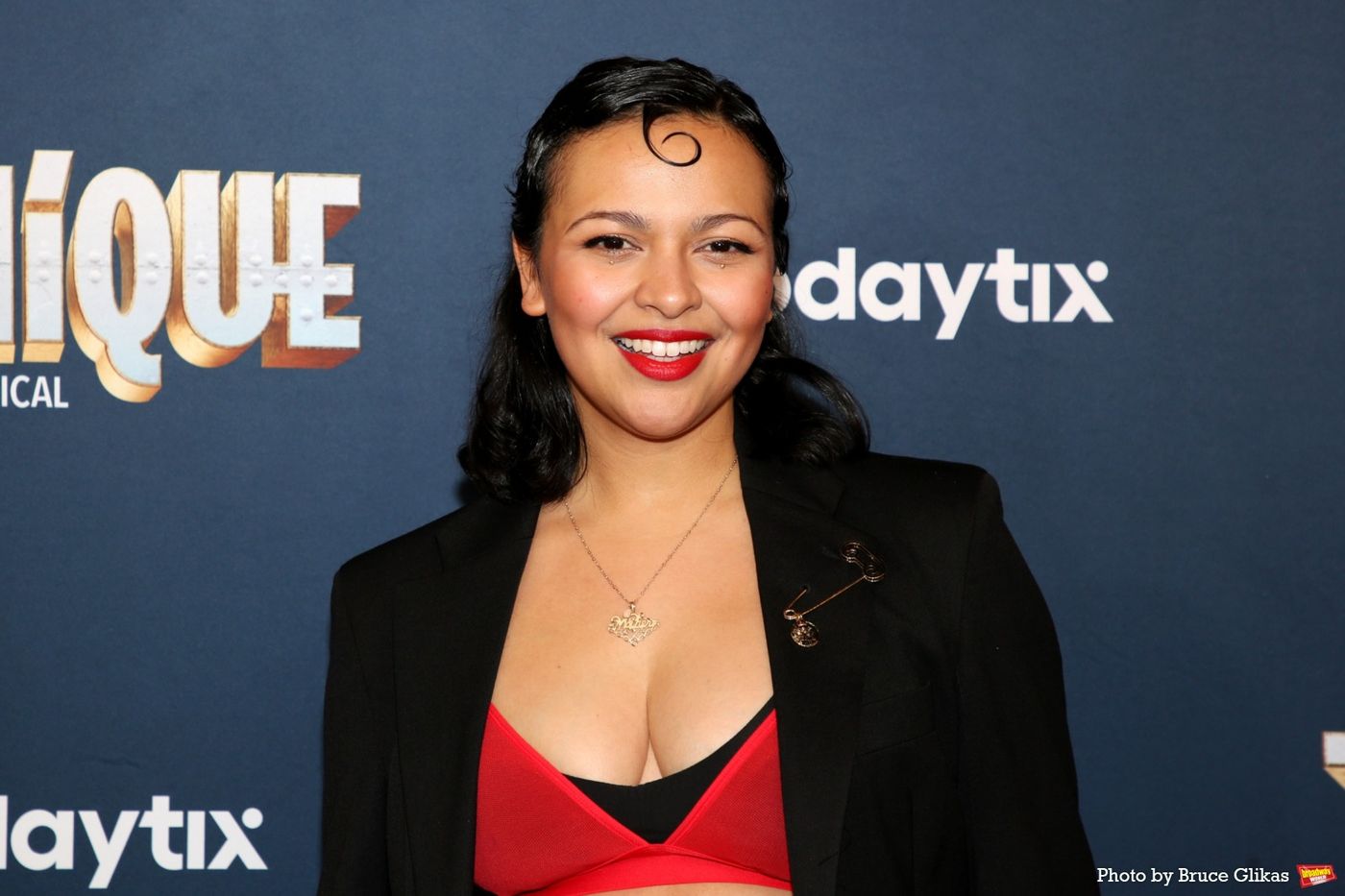 Photos: TITANIQUE Company Walks the Red Carpet on Opening Night  Image