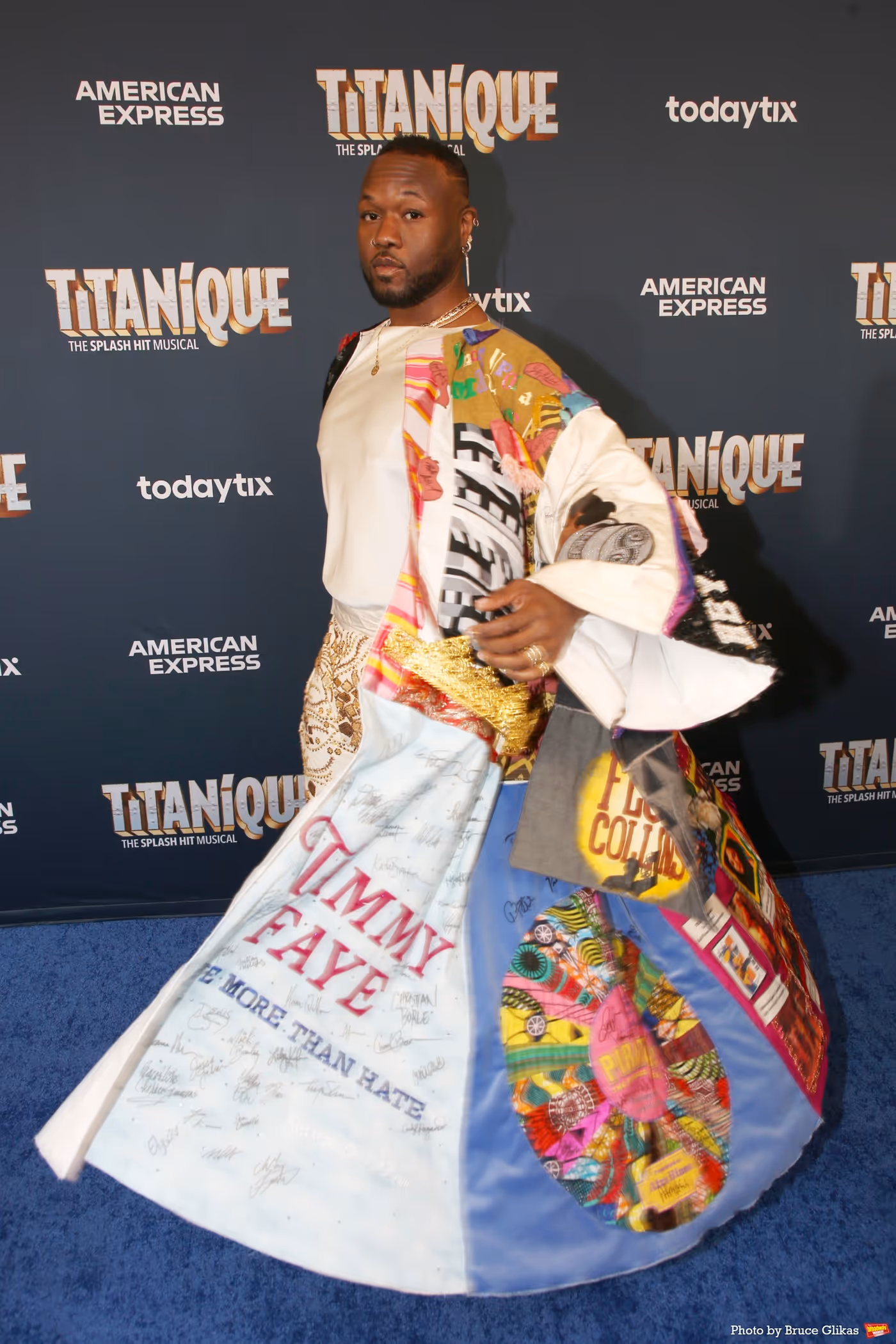 Photos: TITANIQUE Company Walks the Red Carpet on Opening Night  Image