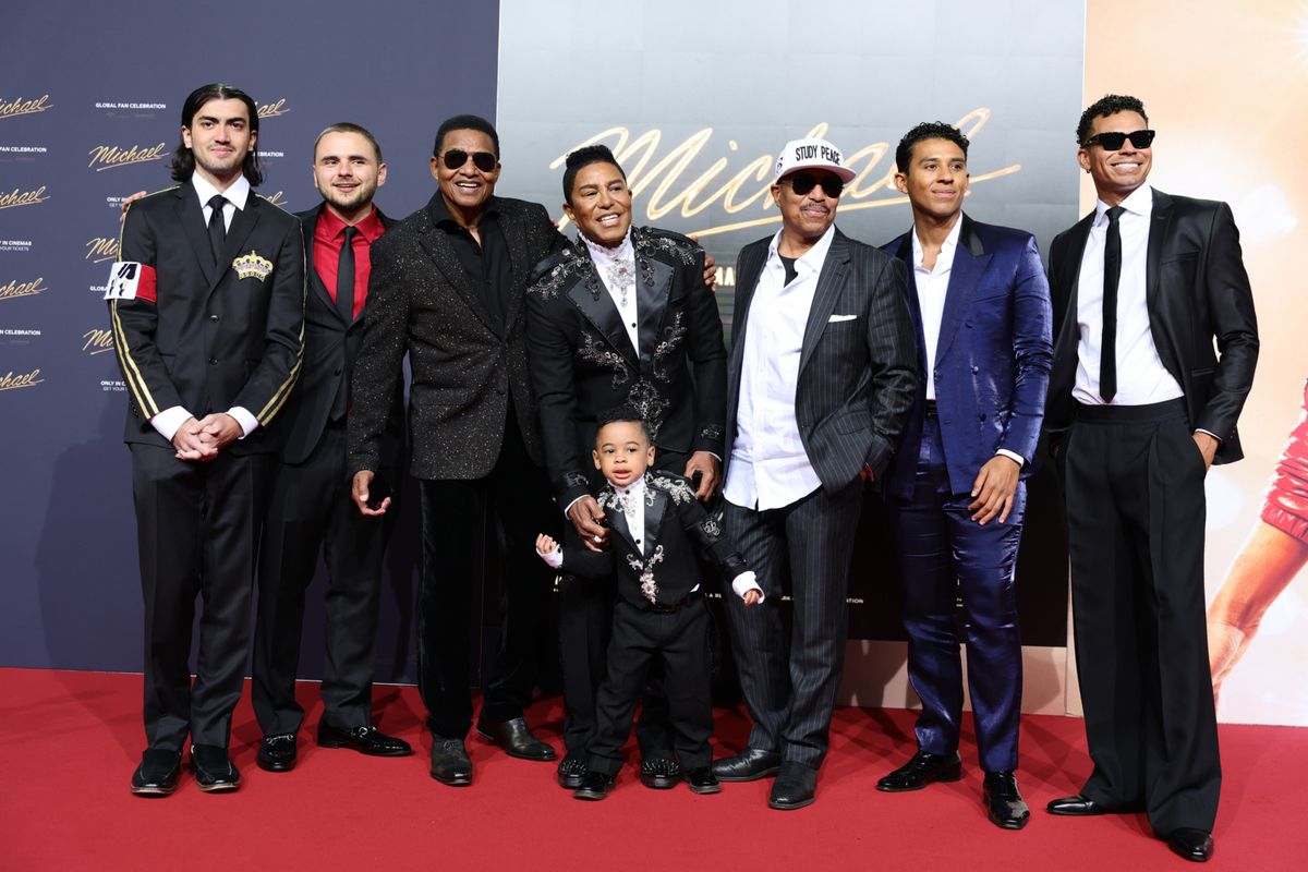 Bigi Jackson, Prince Jackson, Jackie Jackson, Jermaine Jackson, Marlon Jackson and guests at 