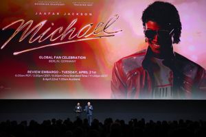 Antoine Fuqua and Graham King Photo