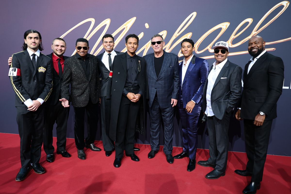 Bigi Jackson, Prince Jackson, Jackie Jackson, guest, Jaafar Jackson, Graham King, guest, Marlon Jackson and Antoine Fuqua  at 