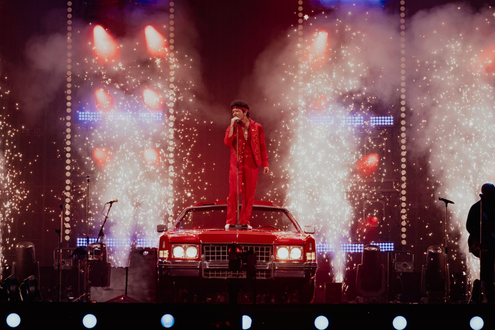 Photos: Bruno Mars Kicks Off 'The Romantic Tour' in Las Vegas  Image