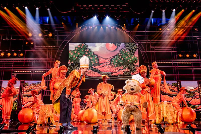 Photos: Rachel Zegler, Rosamund Pike and More Win at the 2026 Olivier Awards — photo 18 of 25