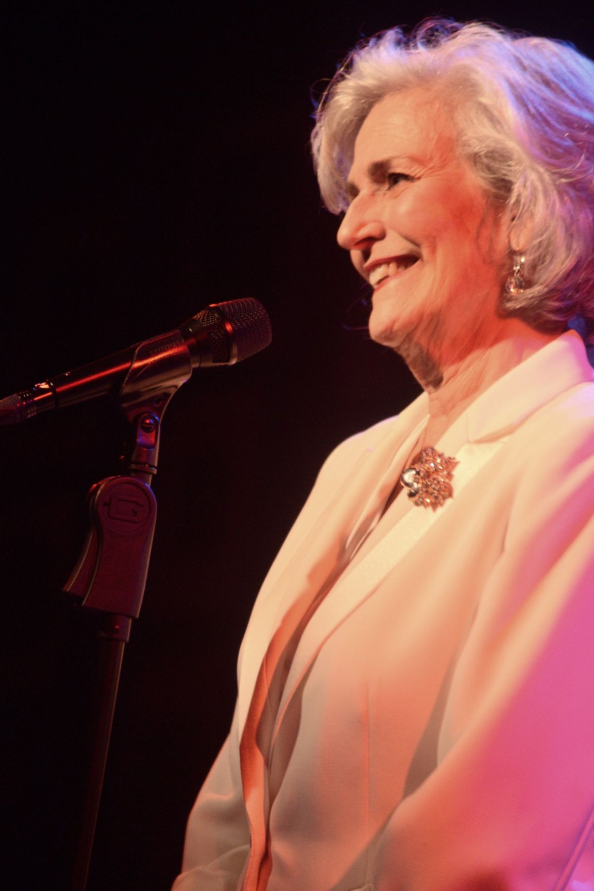 Karen Mason. Photo credit: Maryann Lopinto at 