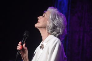 Karen Mason. Photo credit: Maryann Lopinto Photo